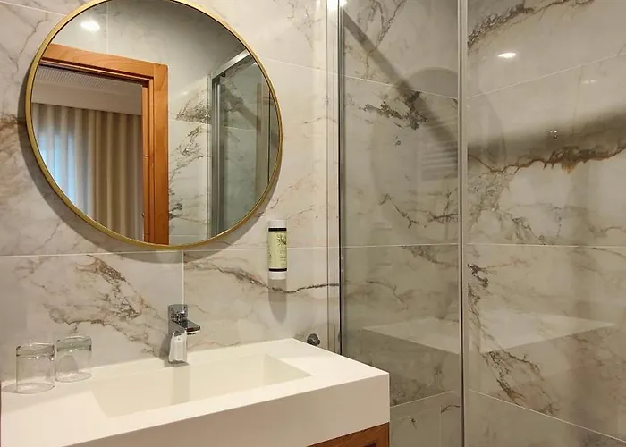 Berne マンテイガス